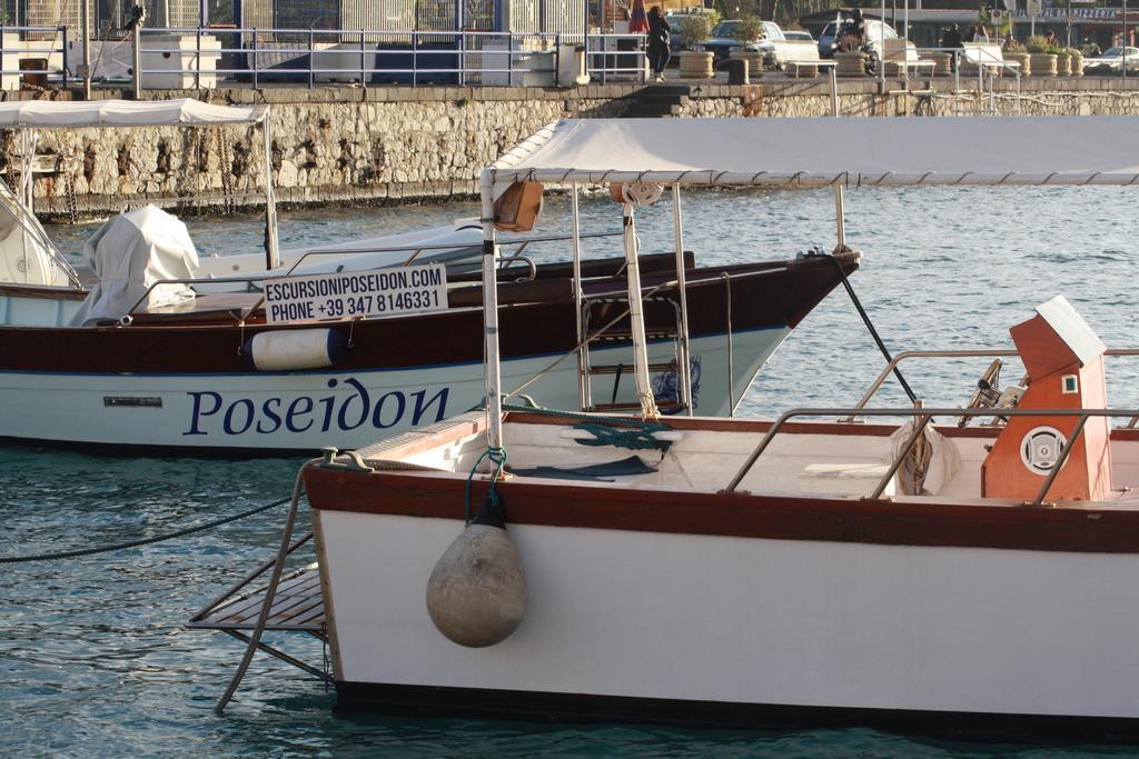 Ines Bed And Breakfast Giardini Naxos Exterior foto