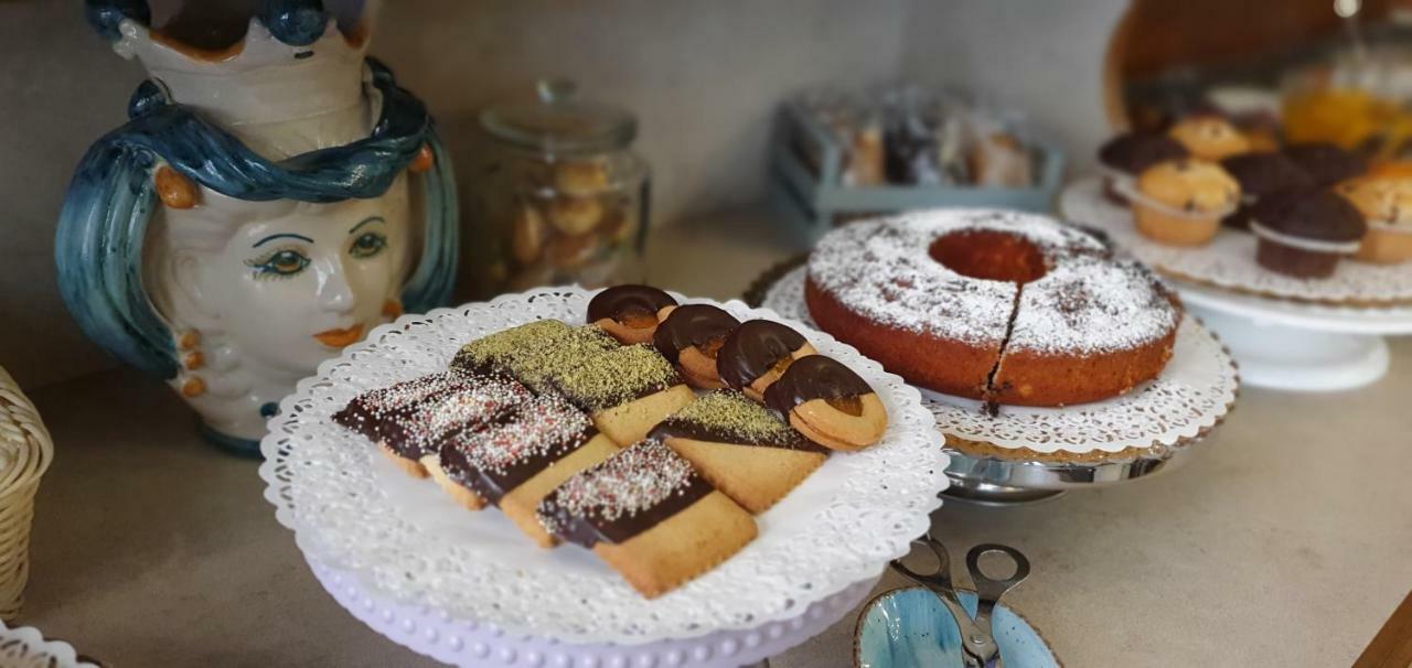 Ines Bed And Breakfast Giardini Naxos Exterior foto