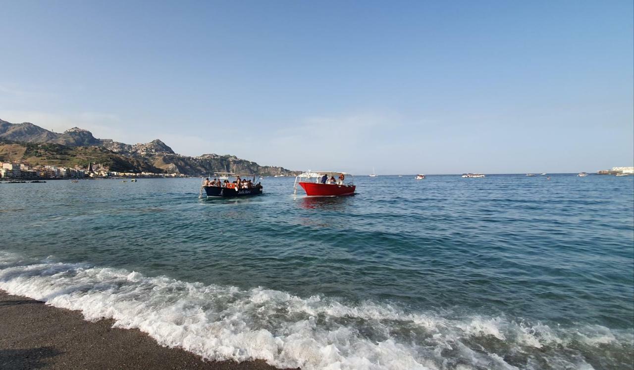 Ines Bed And Breakfast Giardini Naxos Exterior foto
